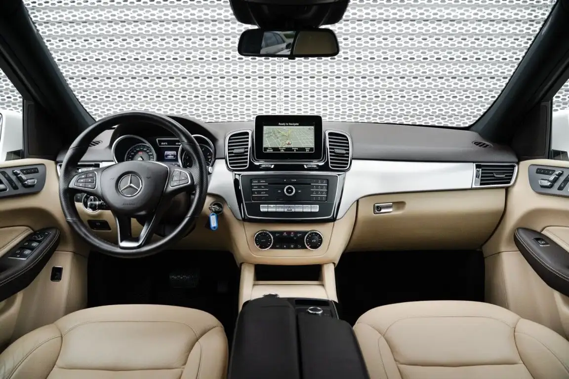 MERCEDES-BENZ GLE