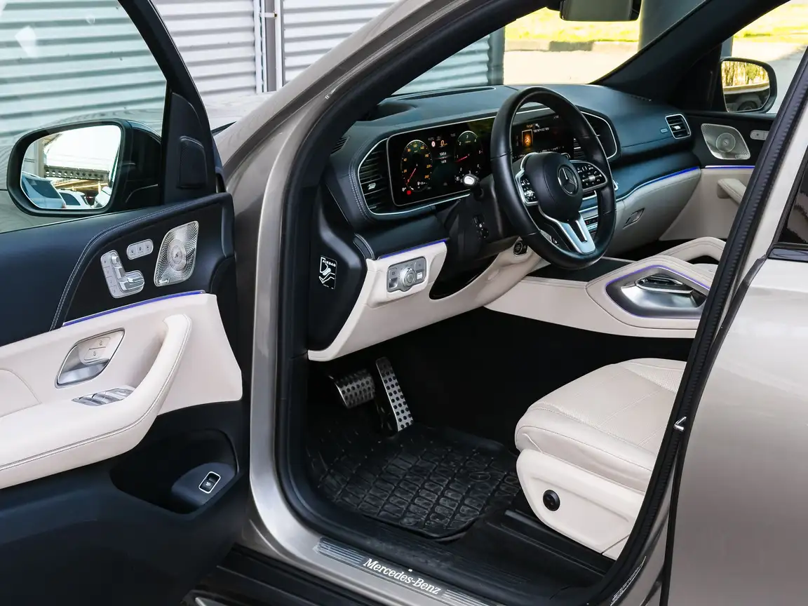 MERCEDES-BENZ GLS