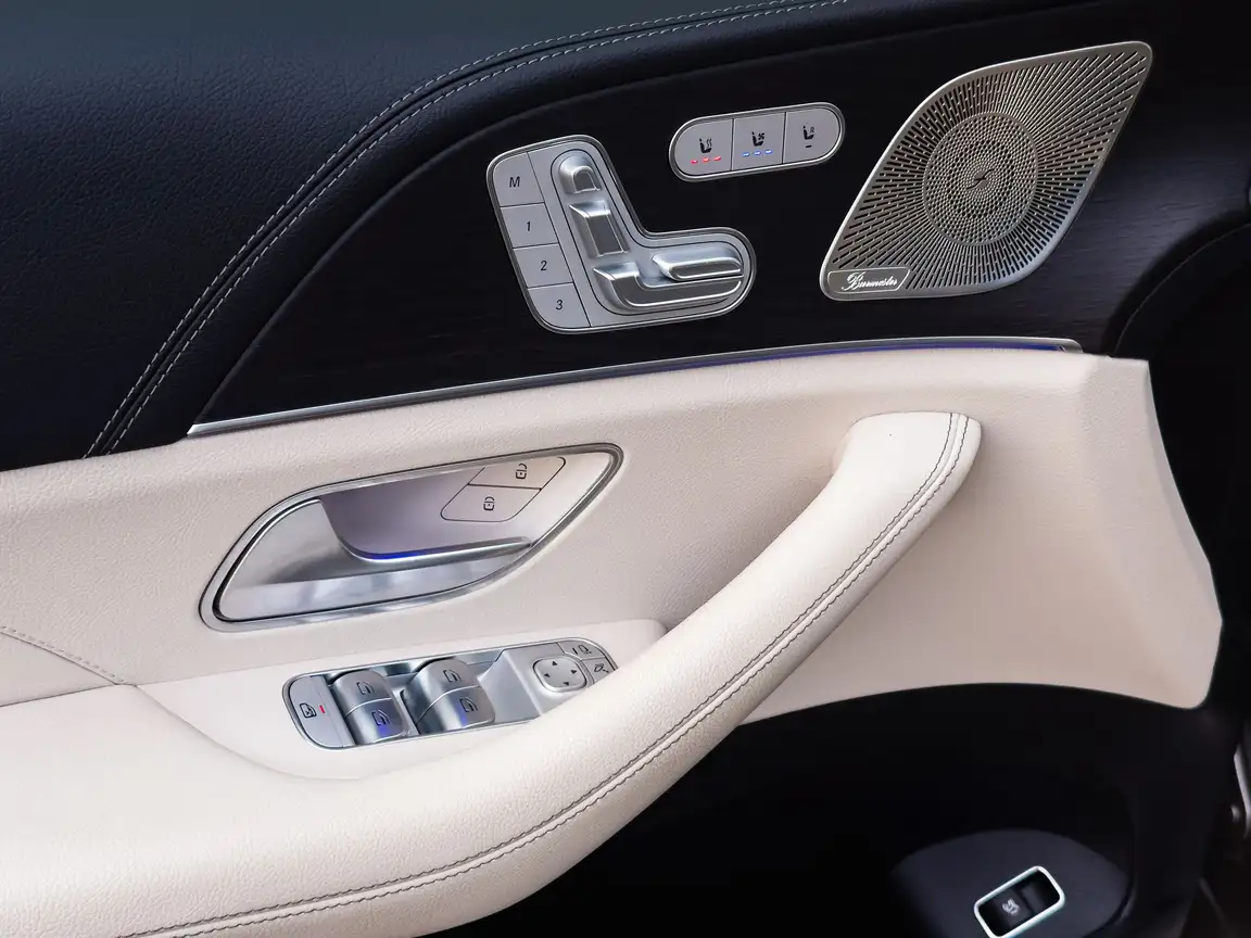 MERCEDES-BENZ GLS