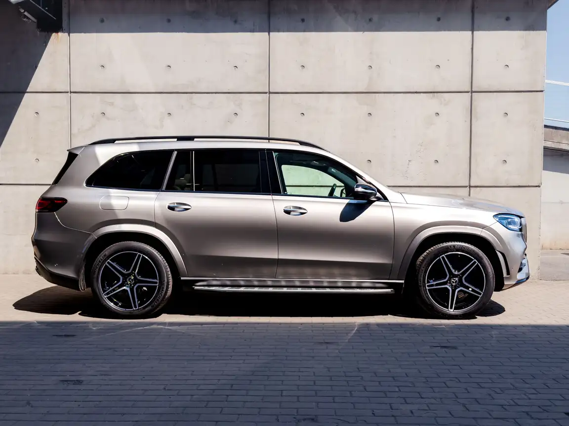 MERCEDES-BENZ GLS