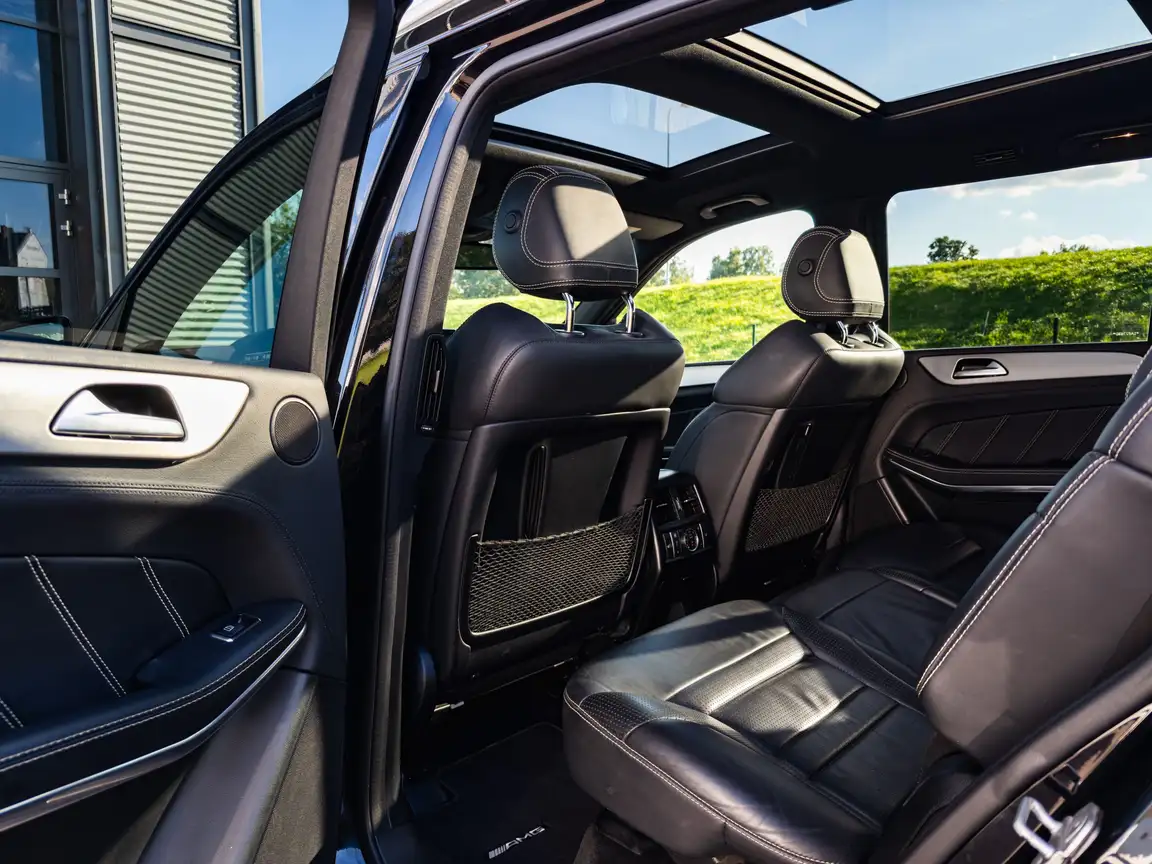 MERCEDES-BENZ GLS