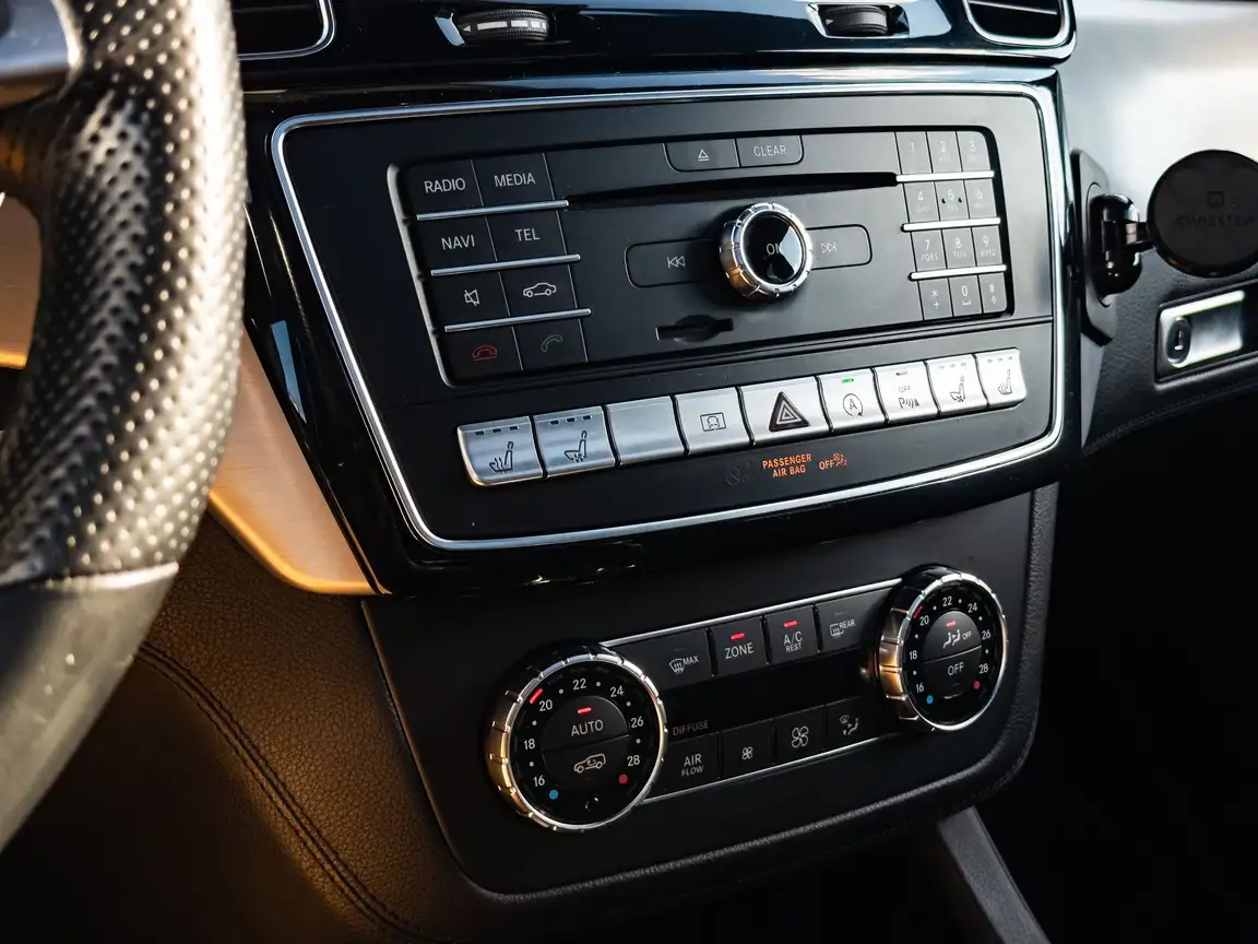 MERCEDES-BENZ GLS