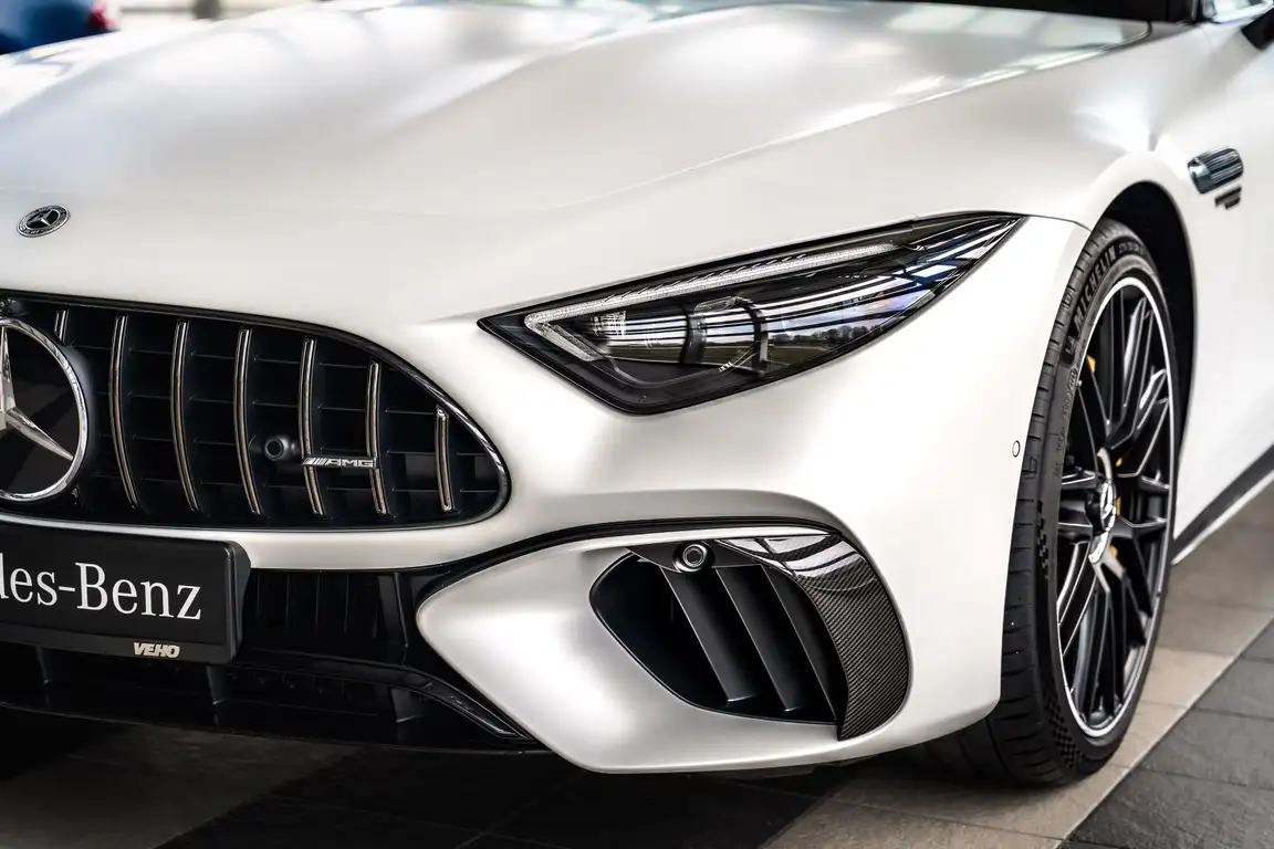 MERCEDES-BENZ SL-CLASS