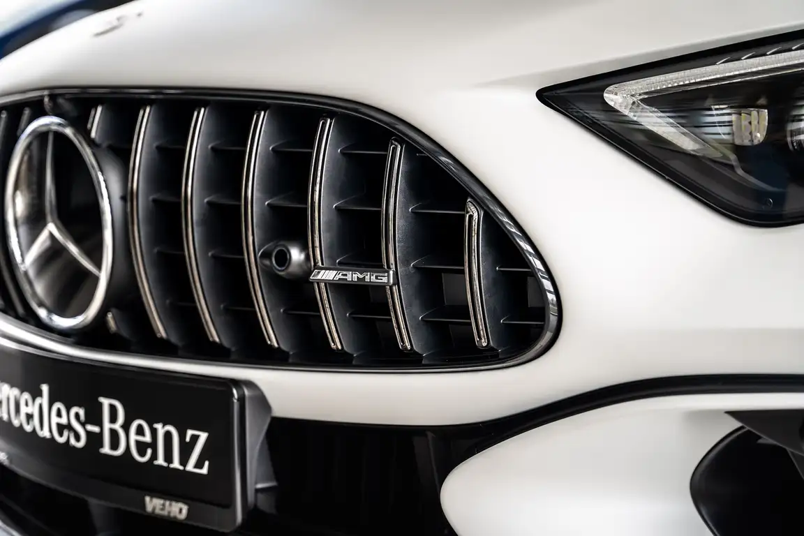 MERCEDES-BENZ SL-CLASS