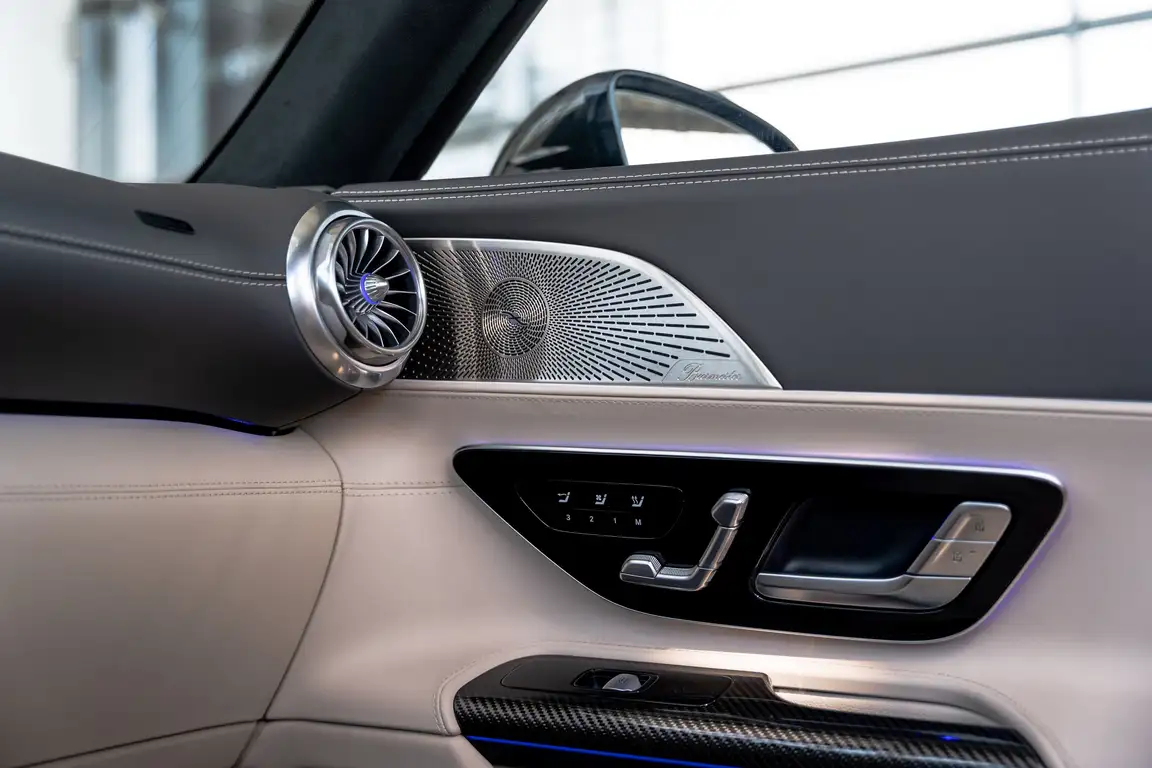 MERCEDES-BENZ SL-CLASS