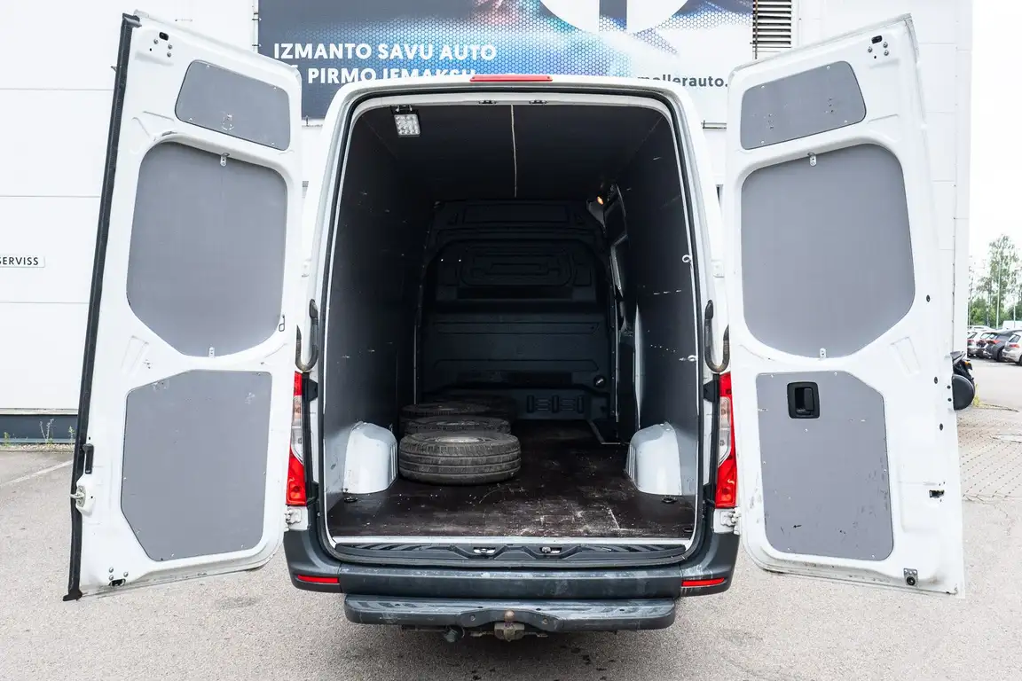 MERCEDES-BENZ SPRINTER