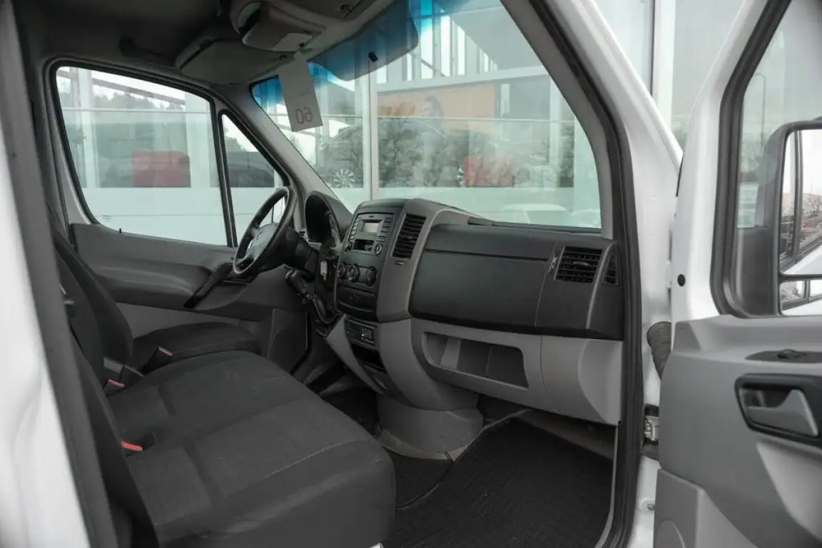 MERCEDES-BENZ SPRINTER