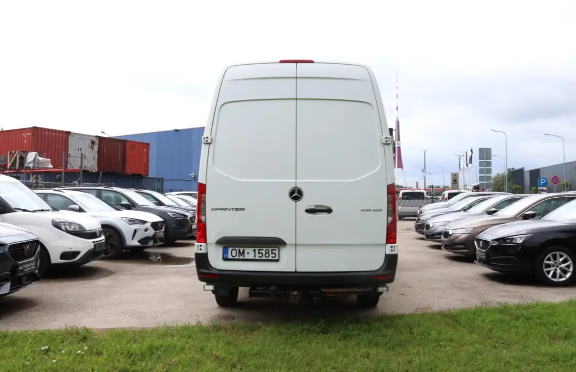 MERCEDES-BENZ SPRINTER