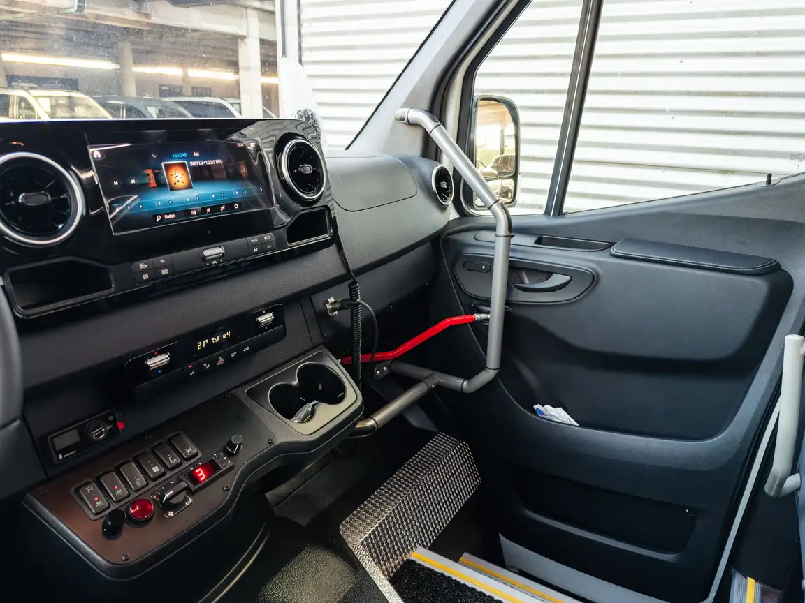 MERCEDES-BENZ SPRINTER