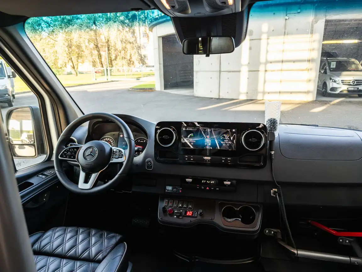 MERCEDES-BENZ SPRINTER