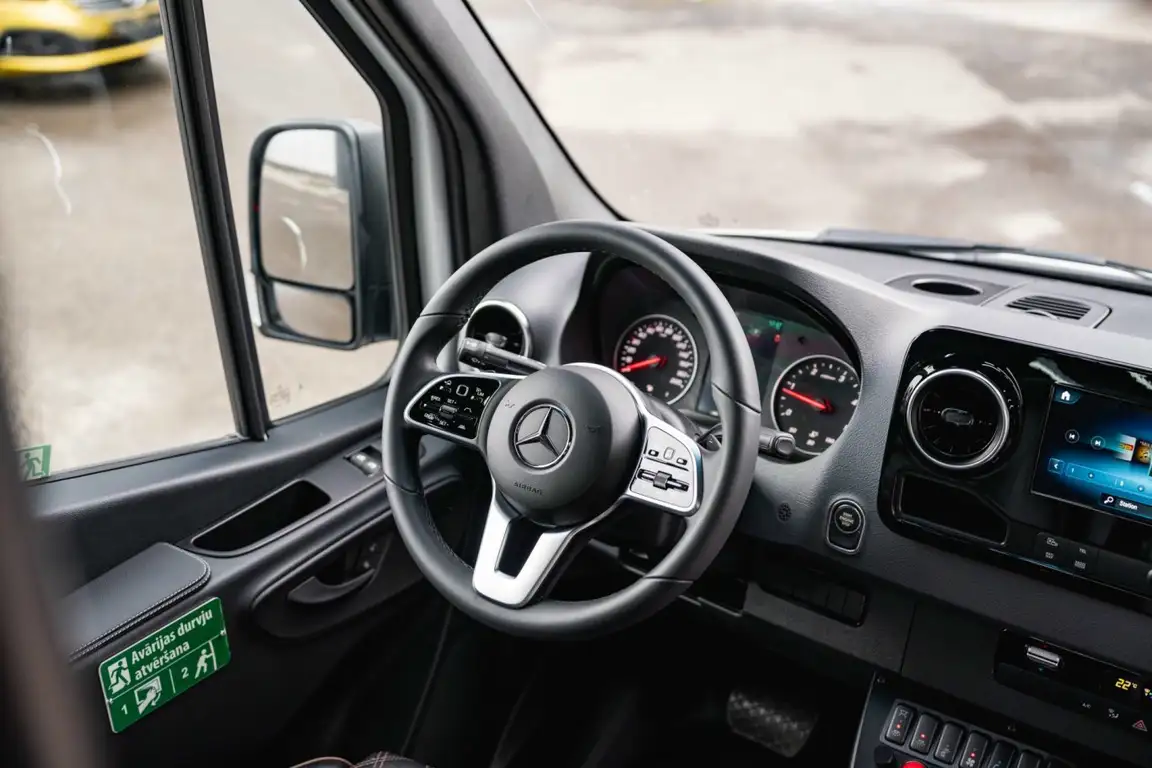 MERCEDES-BENZ SPRINTER