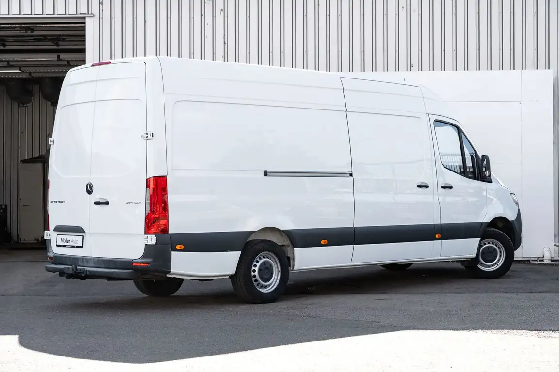 MERCEDES-BENZ SPRINTER