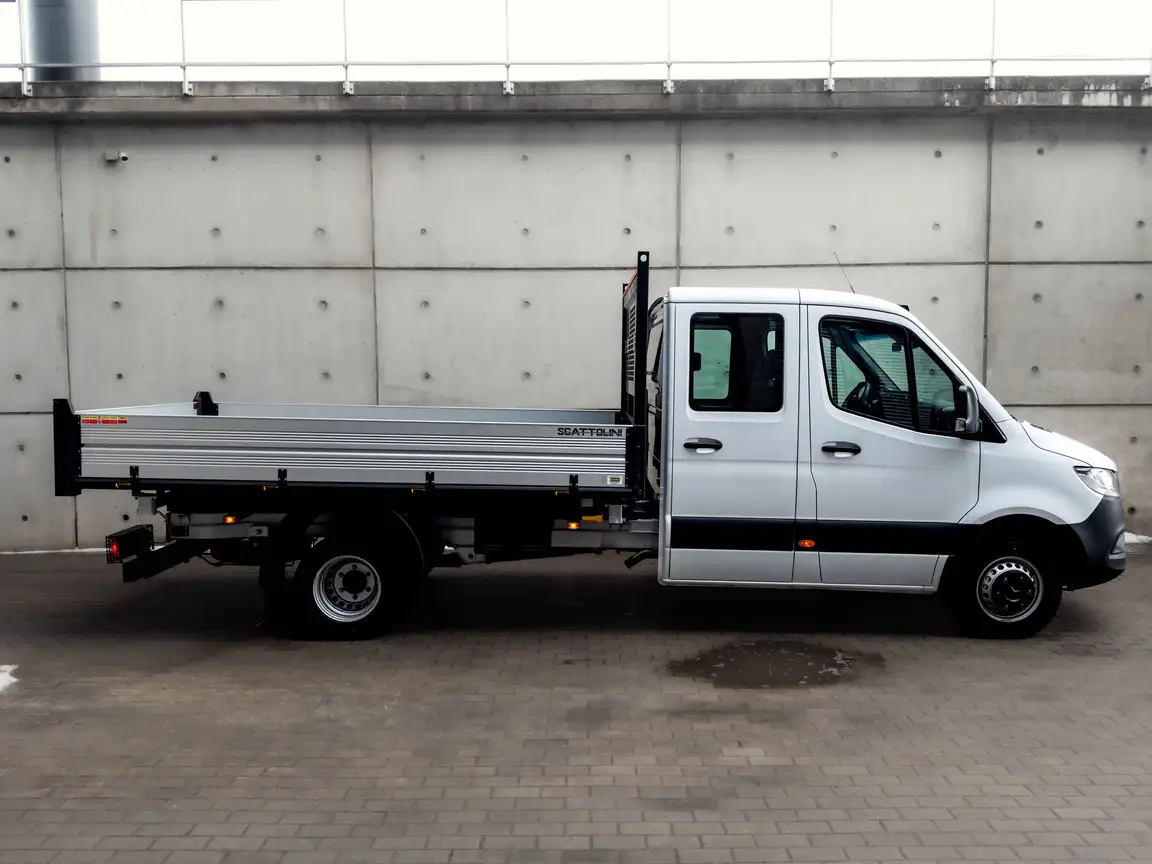 MERCEDES-BENZ SPRINTER