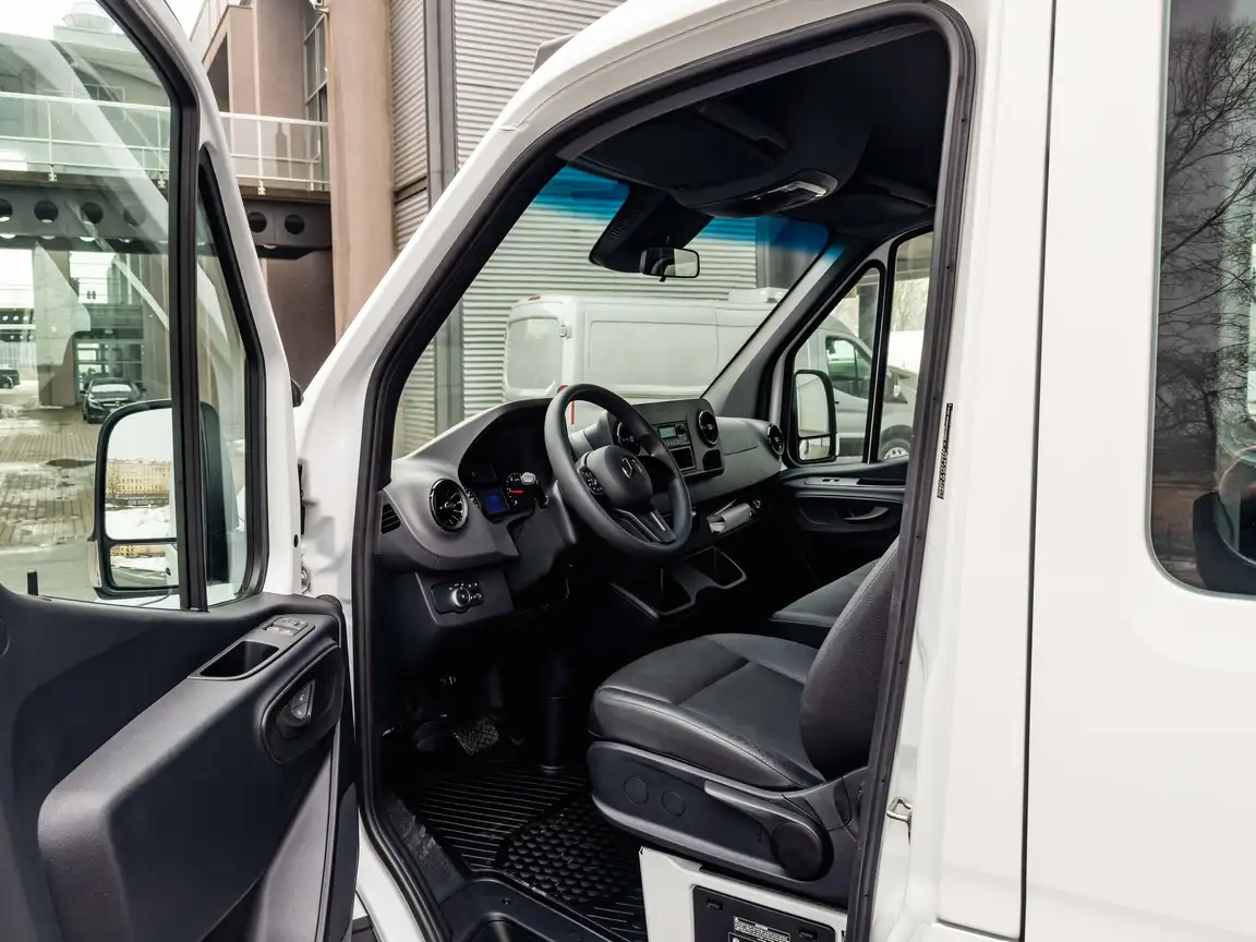 MERCEDES-BENZ SPRINTER