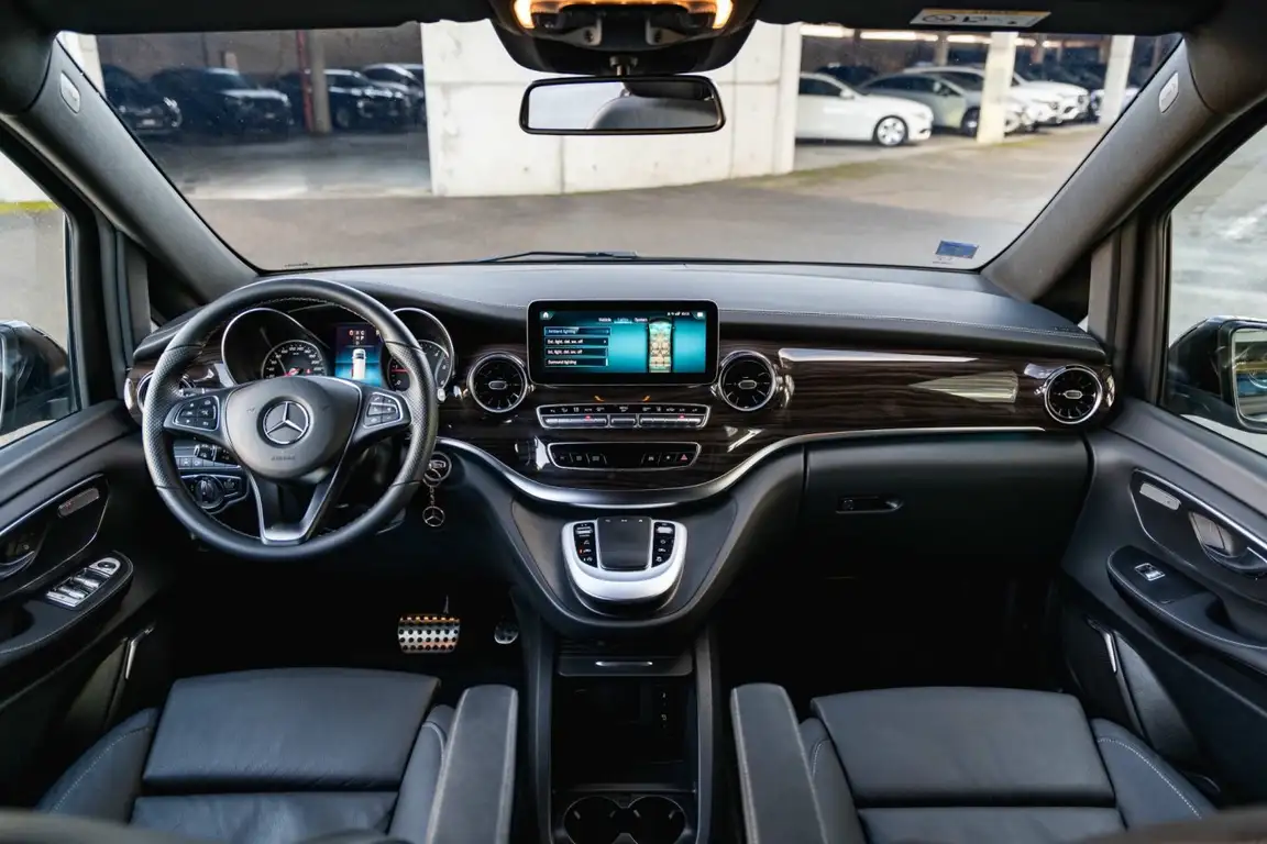 MERCEDES-BENZ V-CLASS