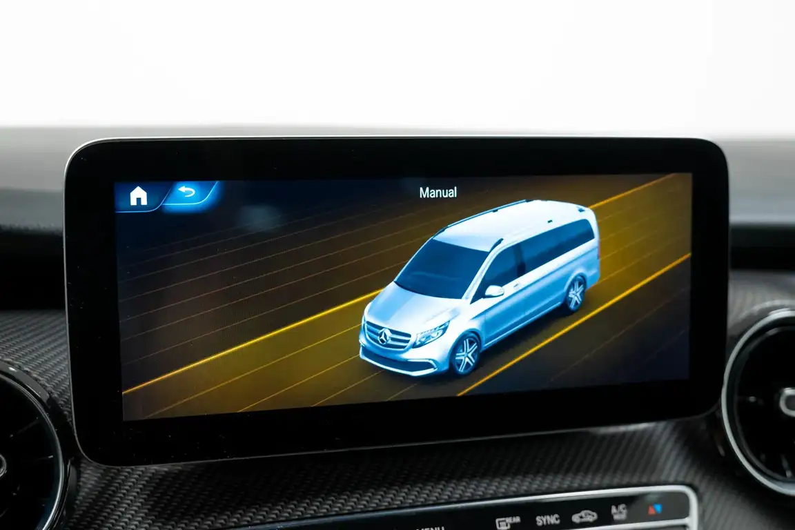 MERCEDES-BENZ V-CLASS
