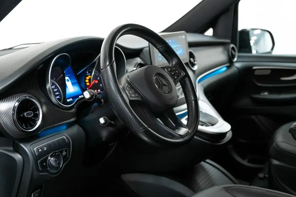 MERCEDES-BENZ V-CLASS