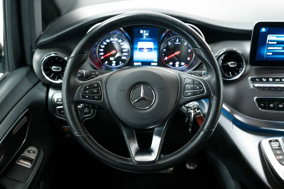 MERCEDES-BENZ V-CLASS