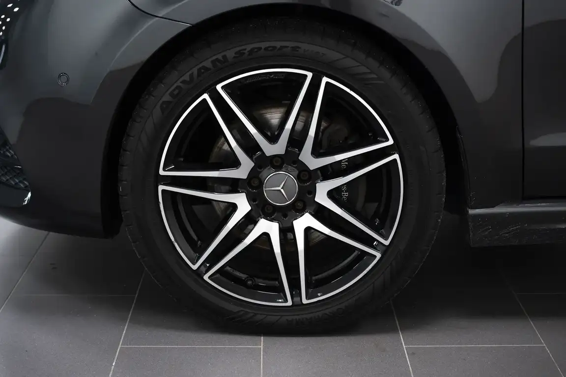 MERCEDES-BENZ V-CLASS