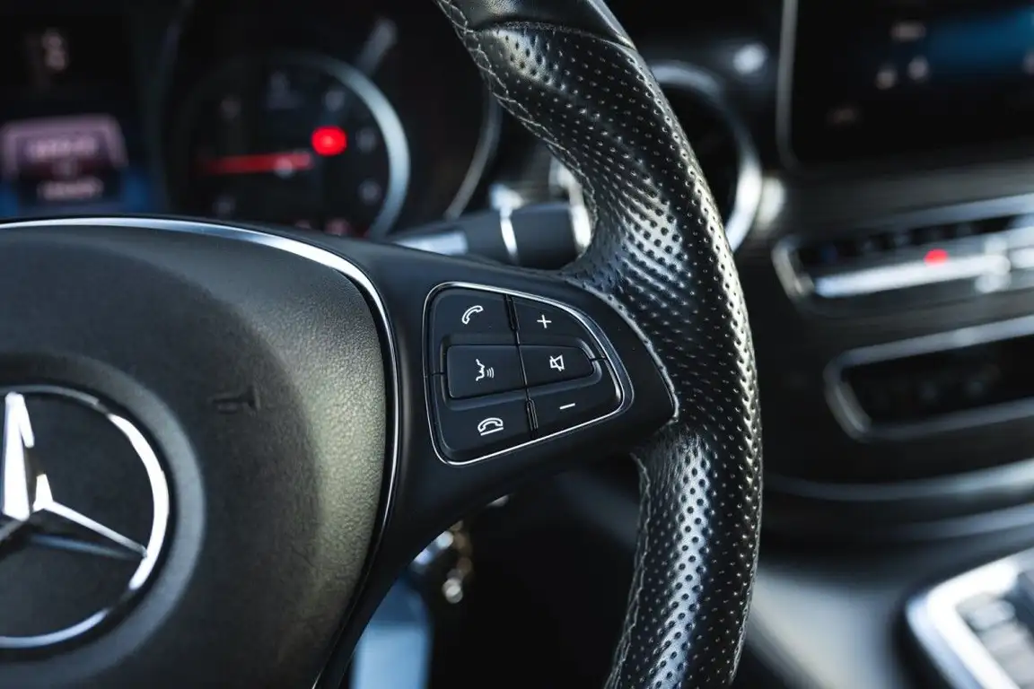 MERCEDES-BENZ V-CLASS