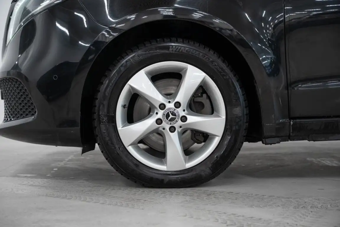 MERCEDES-BENZ V-CLASS