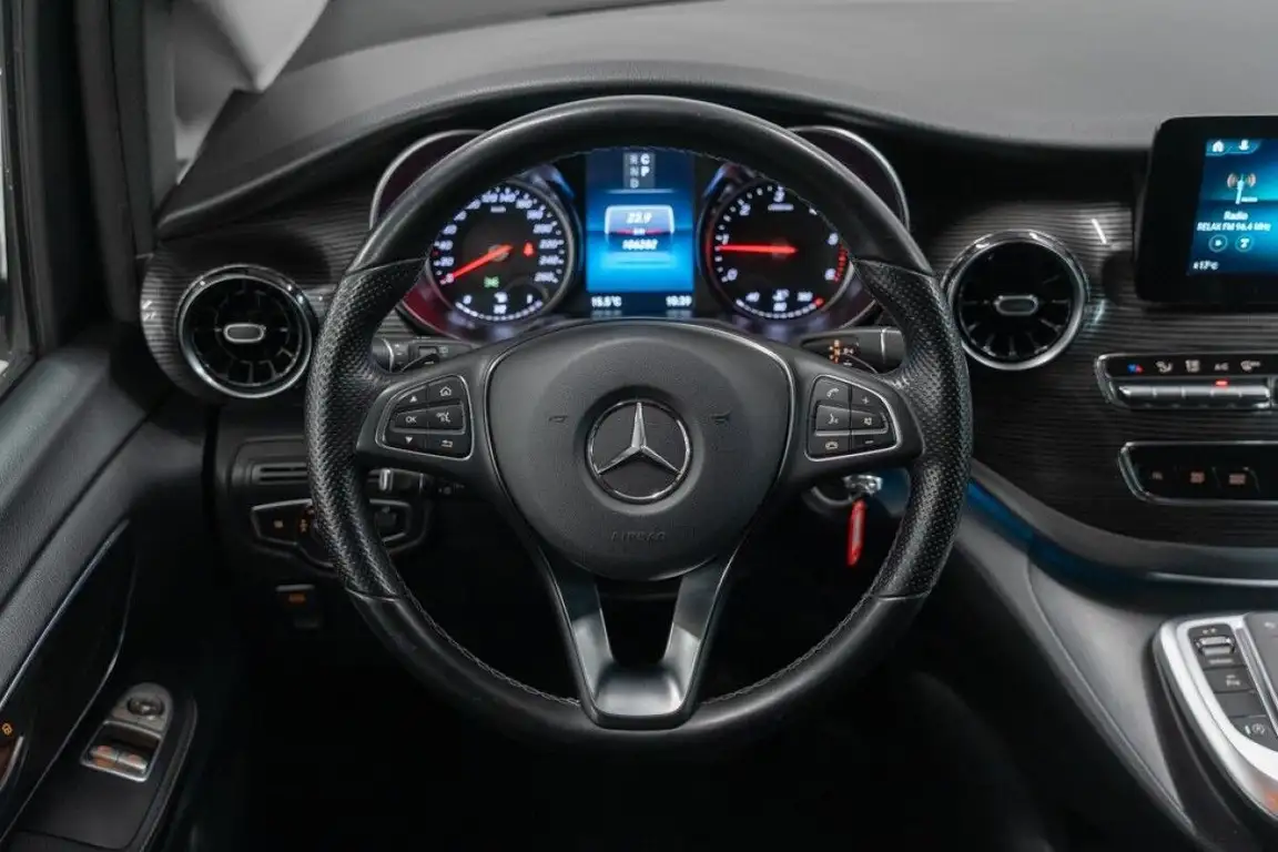 MERCEDES-BENZ V-CLASS