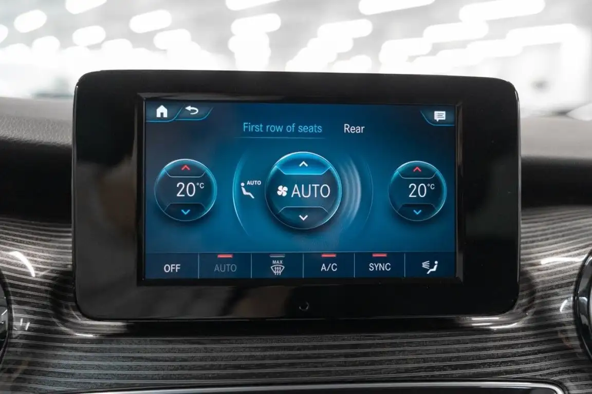 MERCEDES-BENZ V-CLASS