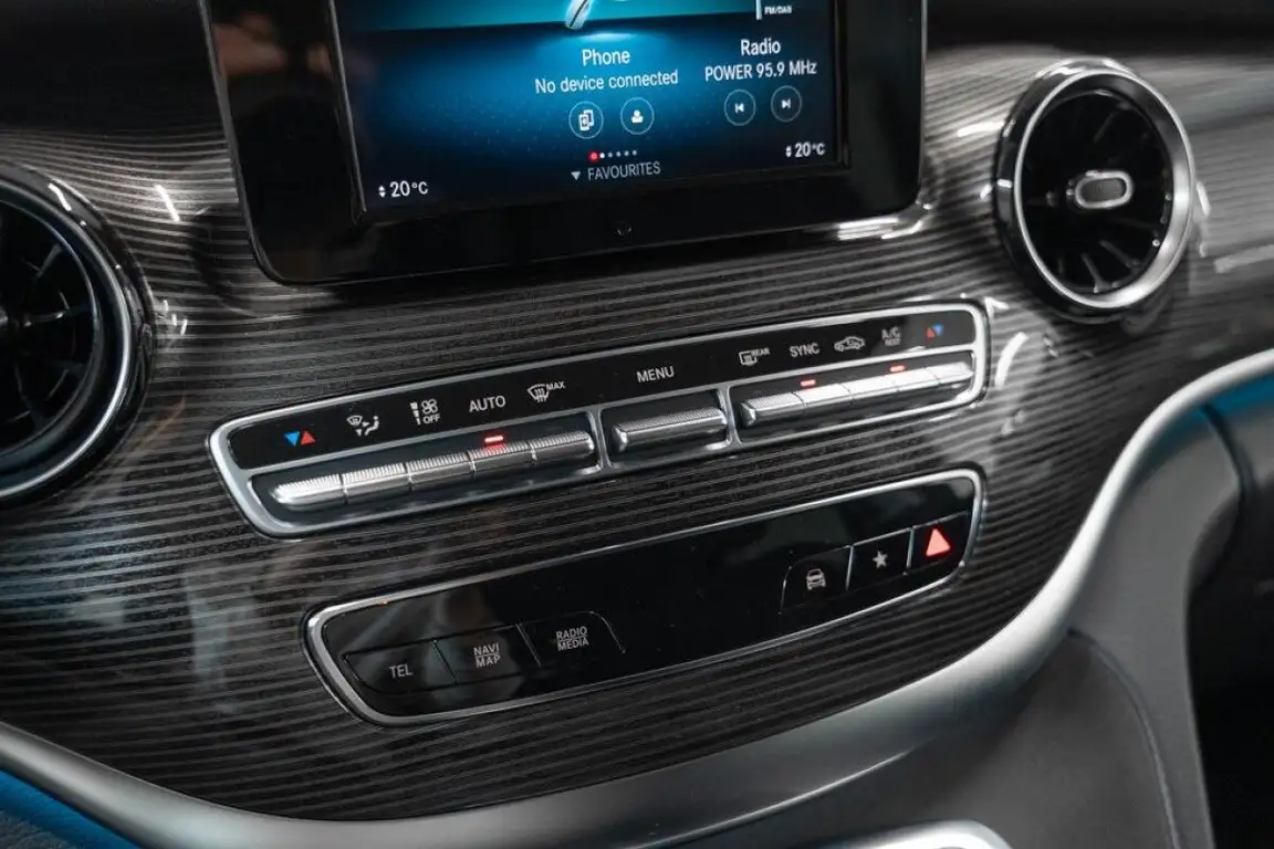 MERCEDES-BENZ V-CLASS