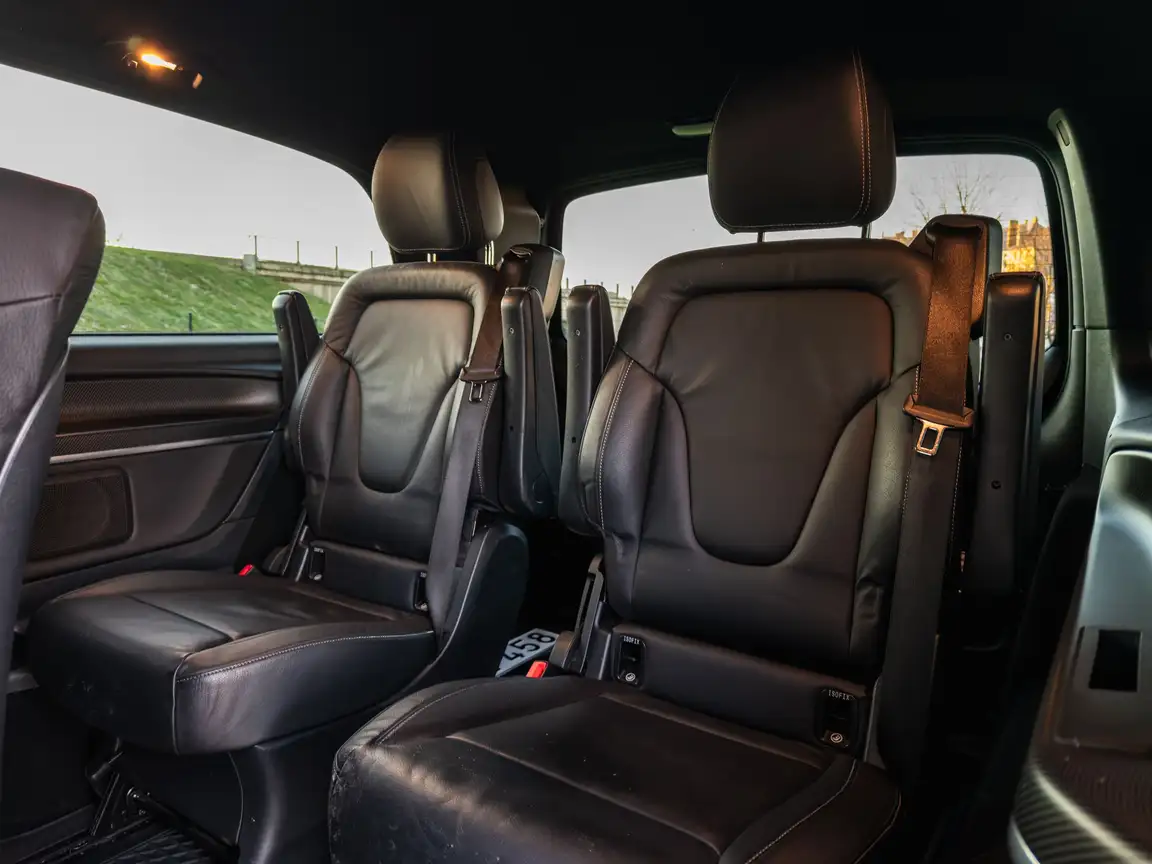 MERCEDES-BENZ V-CLASS