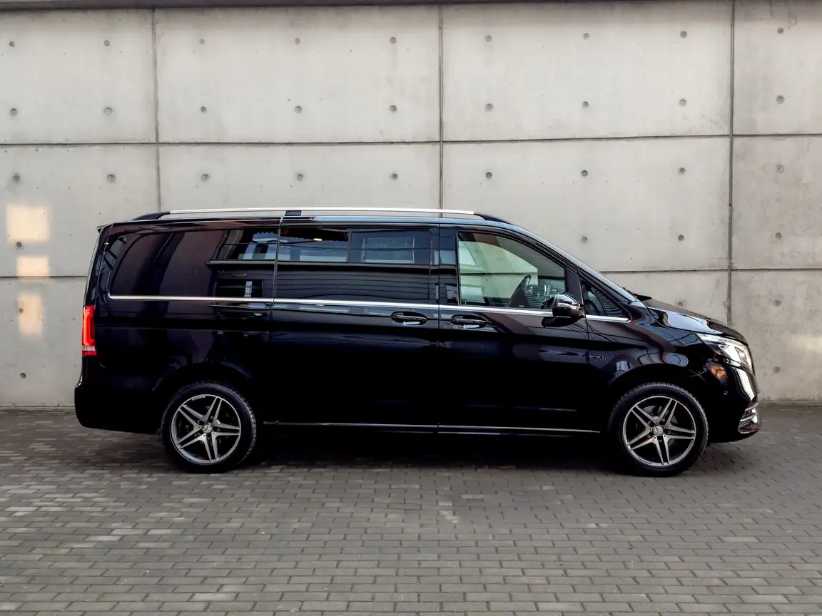 MERCEDES-BENZ V-CLASS