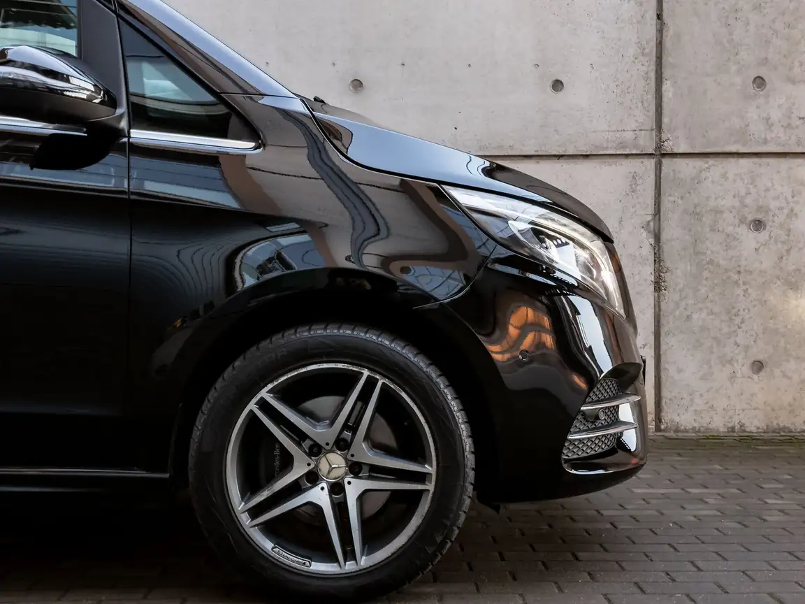 MERCEDES-BENZ V-CLASS