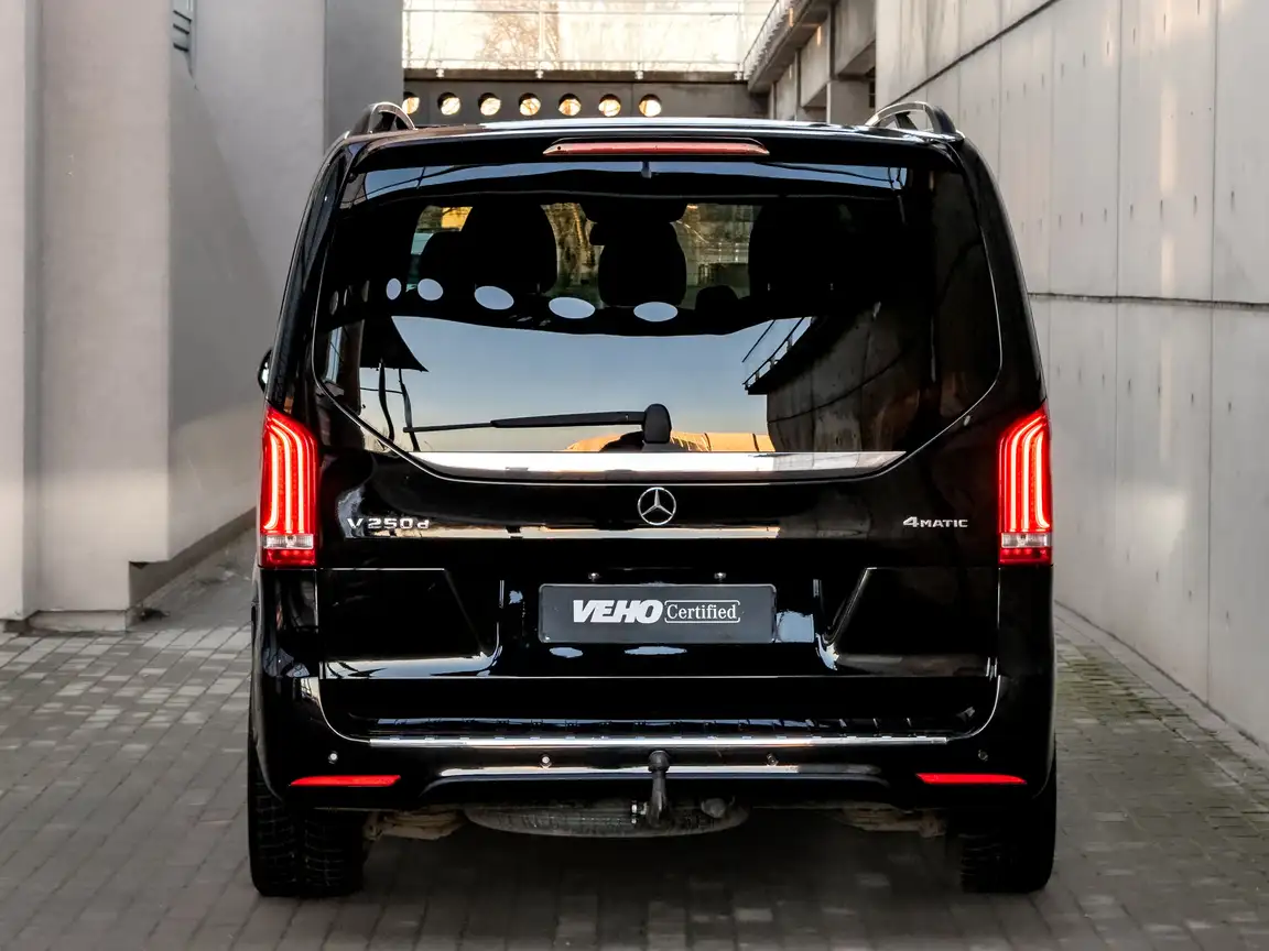 MERCEDES-BENZ V-CLASS