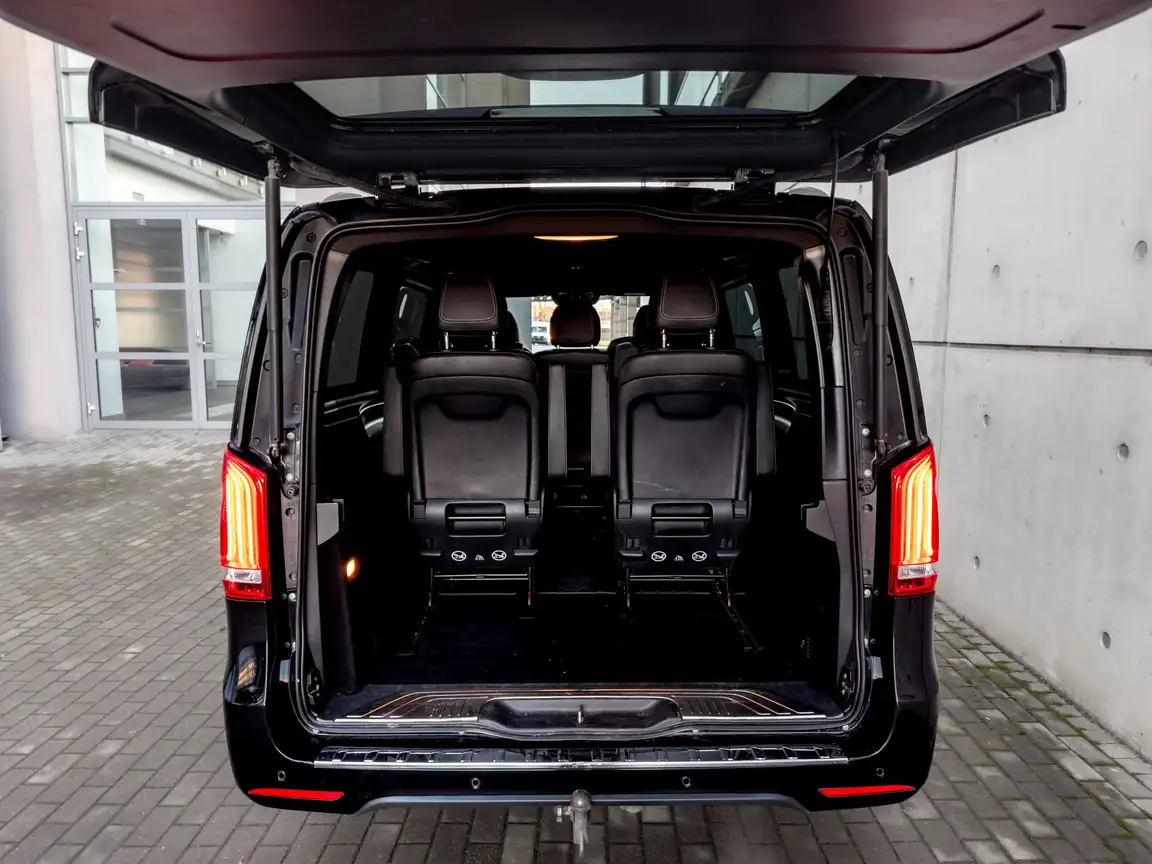 MERCEDES-BENZ V-CLASS