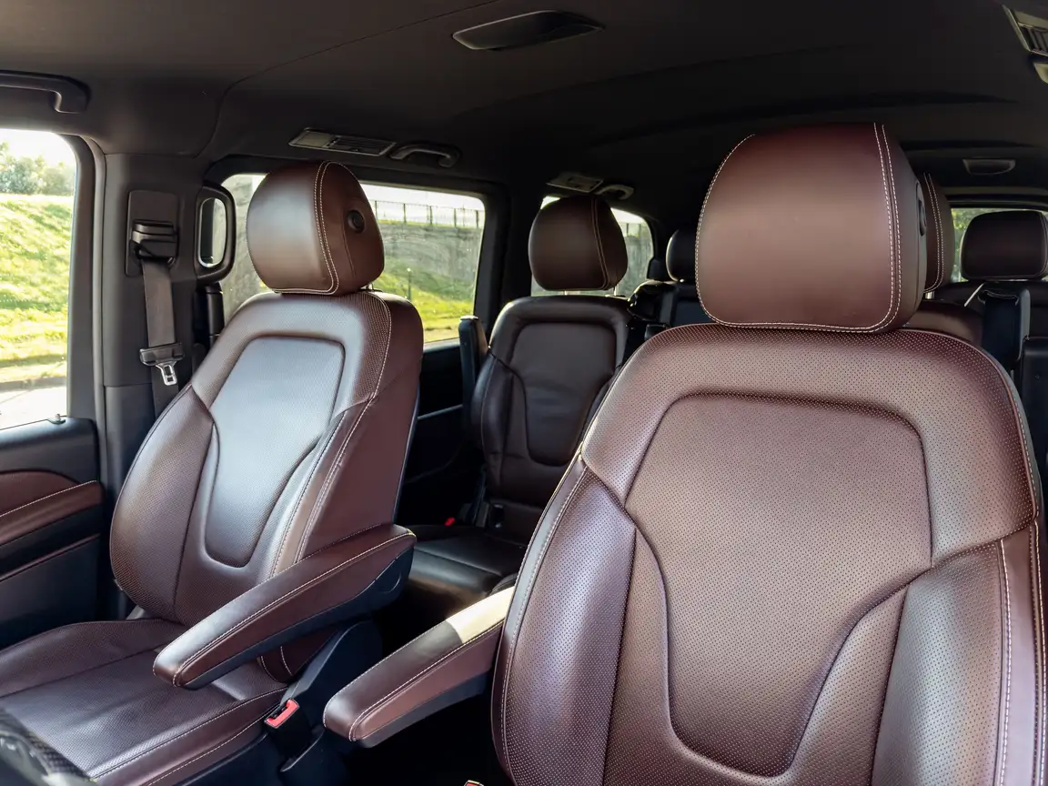 MERCEDES-BENZ V-CLASS