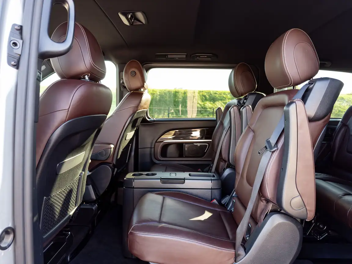 MERCEDES-BENZ V-CLASS