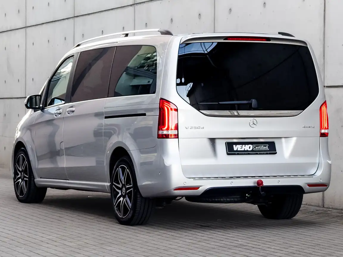 MERCEDES-BENZ V-CLASS