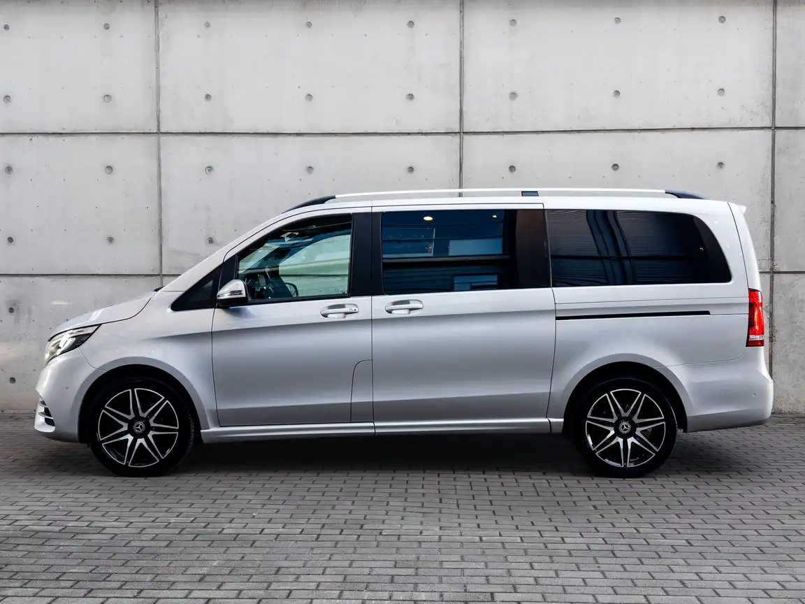 MERCEDES-BENZ V-CLASS