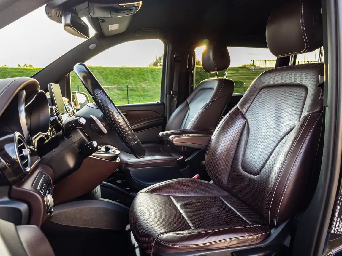 MERCEDES-BENZ V-CLASS