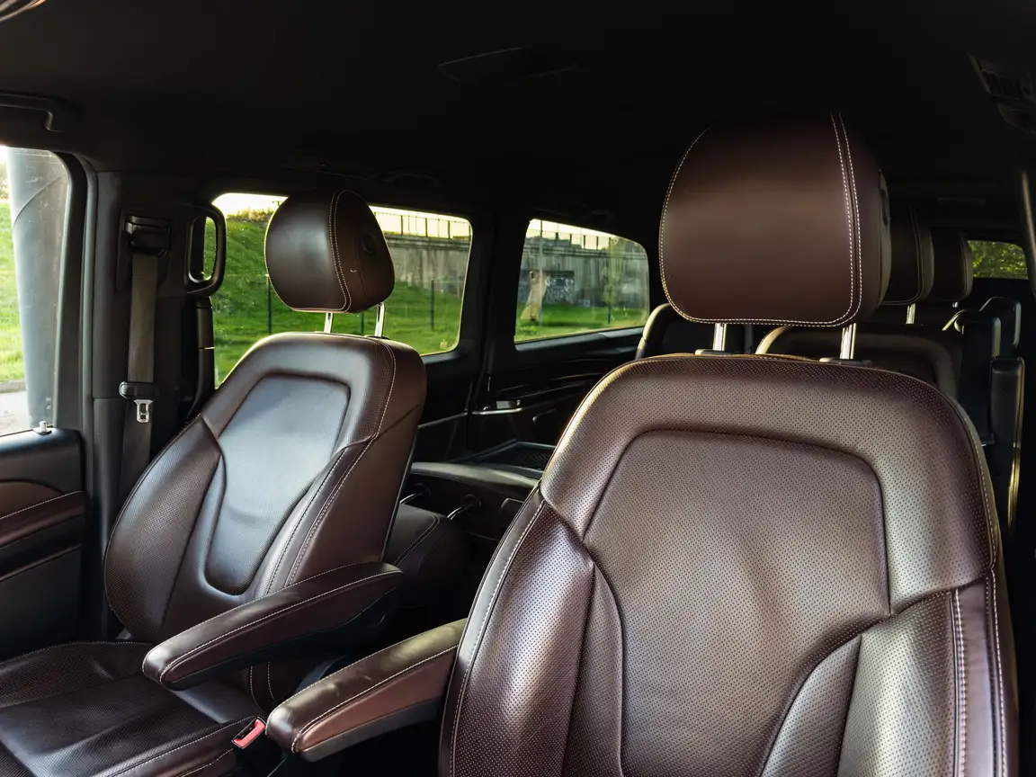 MERCEDES-BENZ V-CLASS