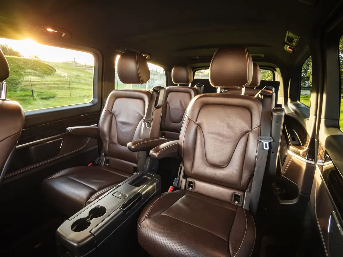 MERCEDES-BENZ V-CLASS