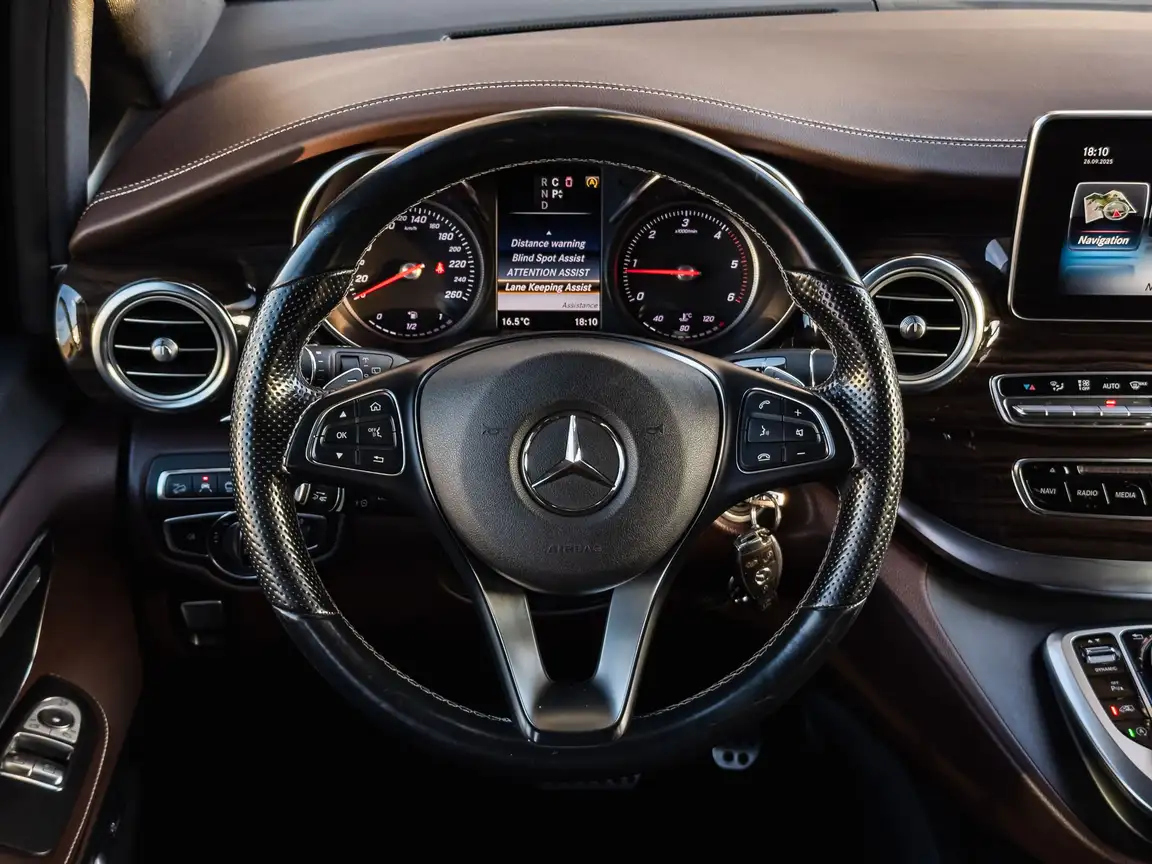 MERCEDES-BENZ V-CLASS