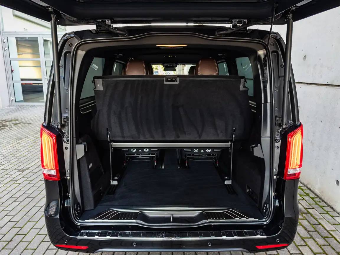 MERCEDES-BENZ V-CLASS