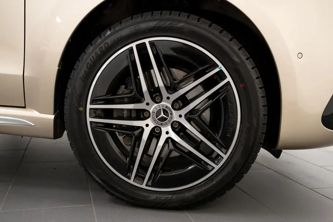 MERCEDES-BENZ V-CLASS