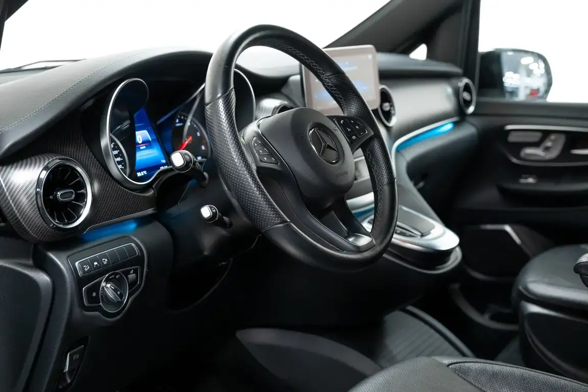 MERCEDES-BENZ V-CLASS