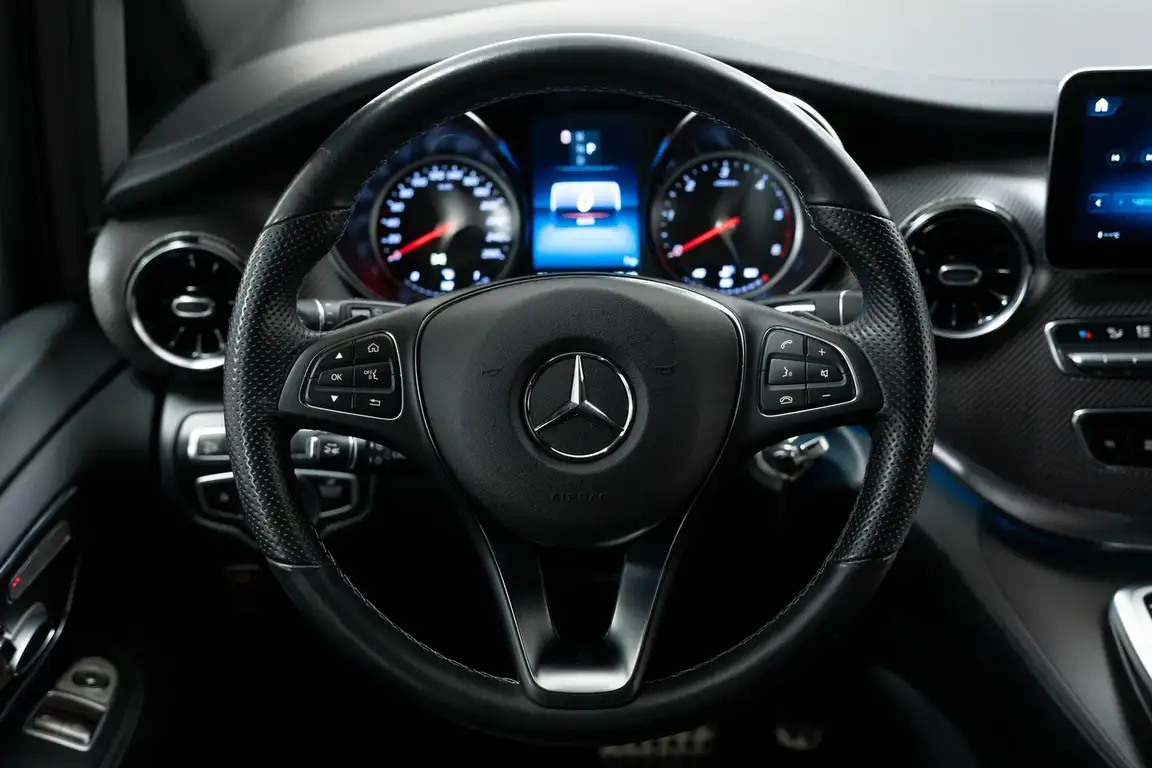 MERCEDES-BENZ V-CLASS