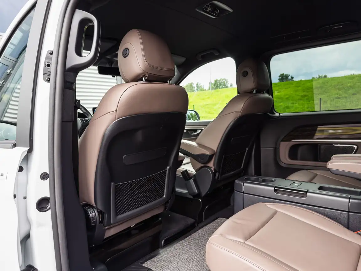 MERCEDES-BENZ V-CLASS