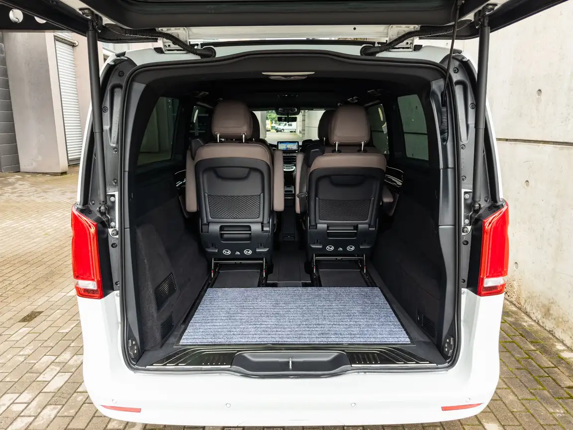 MERCEDES-BENZ V-CLASS