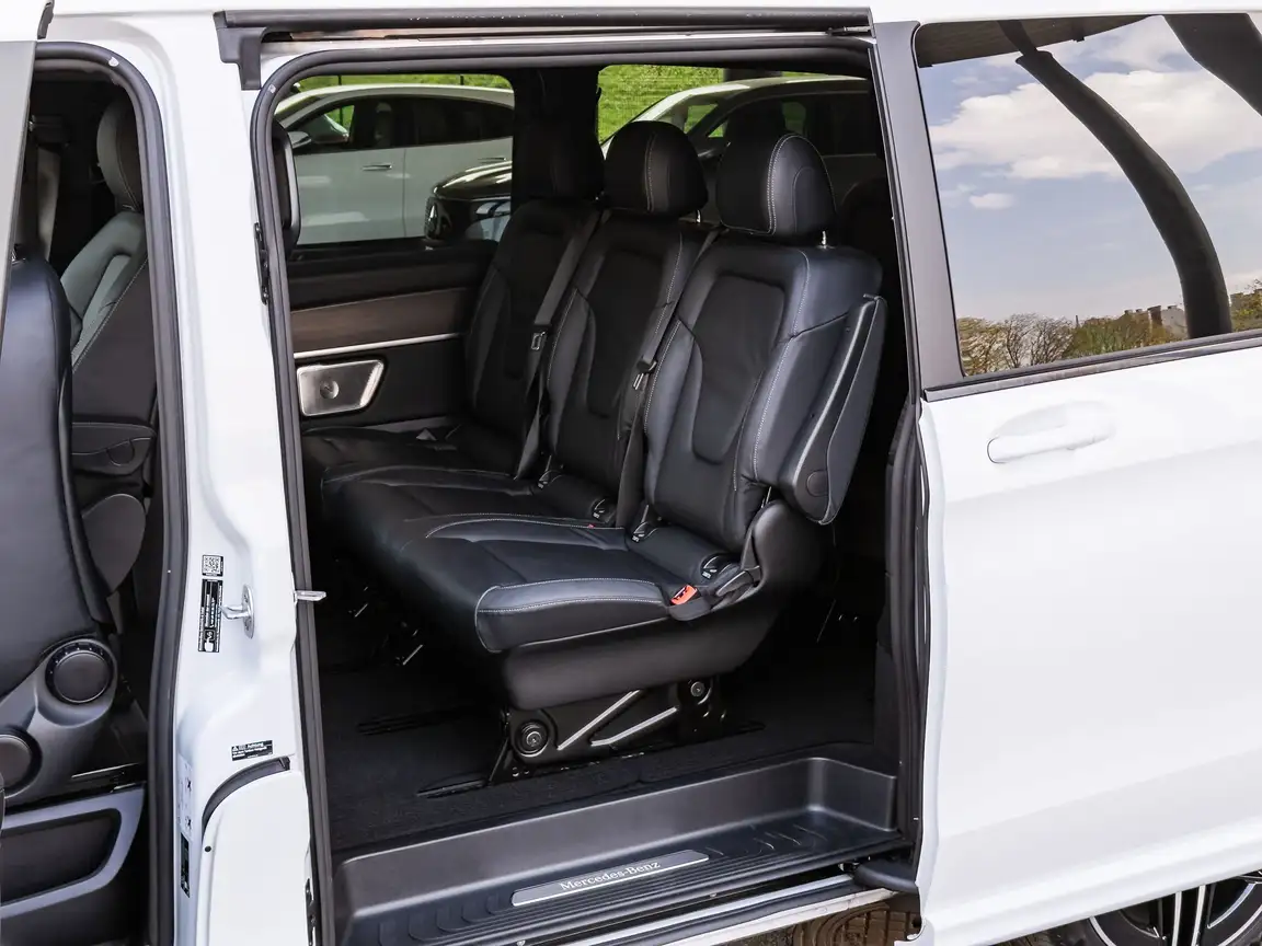 MERCEDES-BENZ V-CLASS