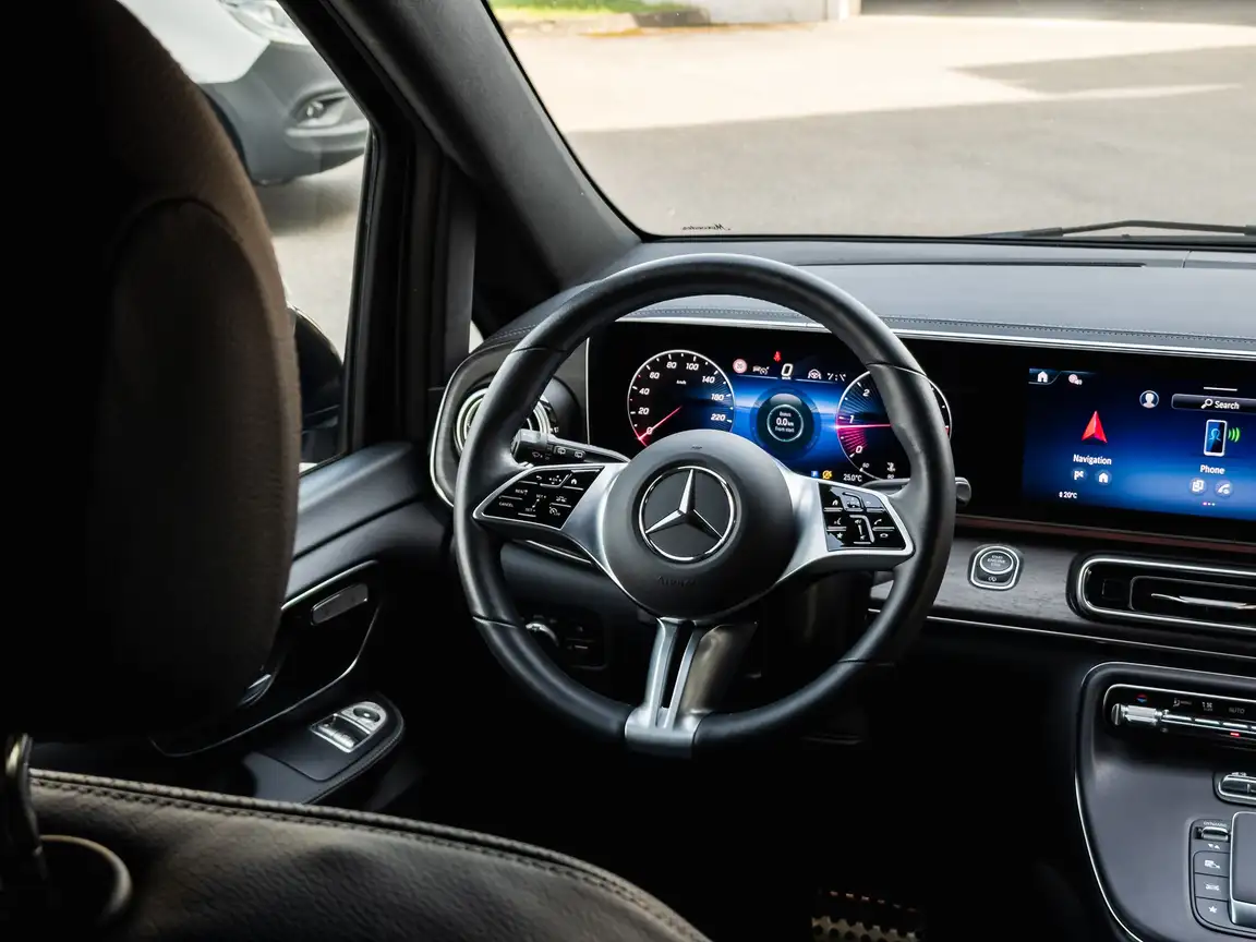 MERCEDES-BENZ V-CLASS