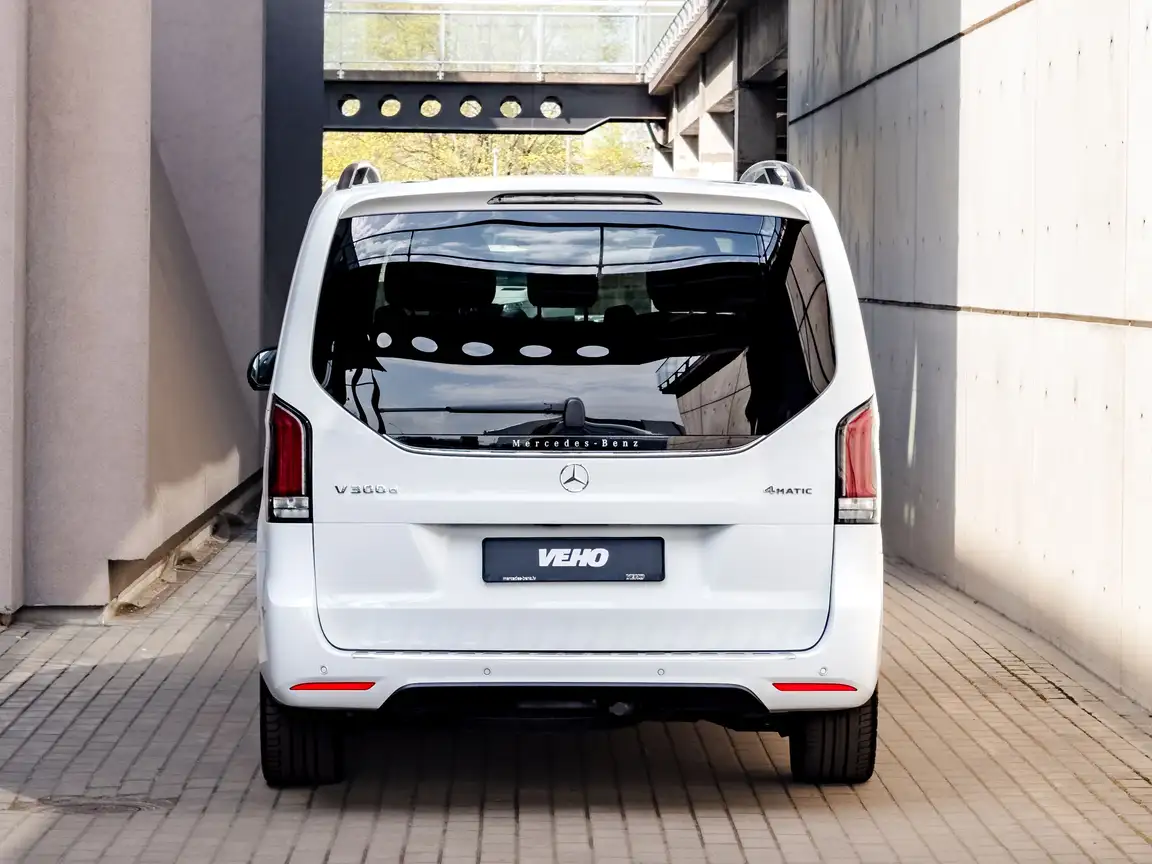 MERCEDES-BENZ V-CLASS